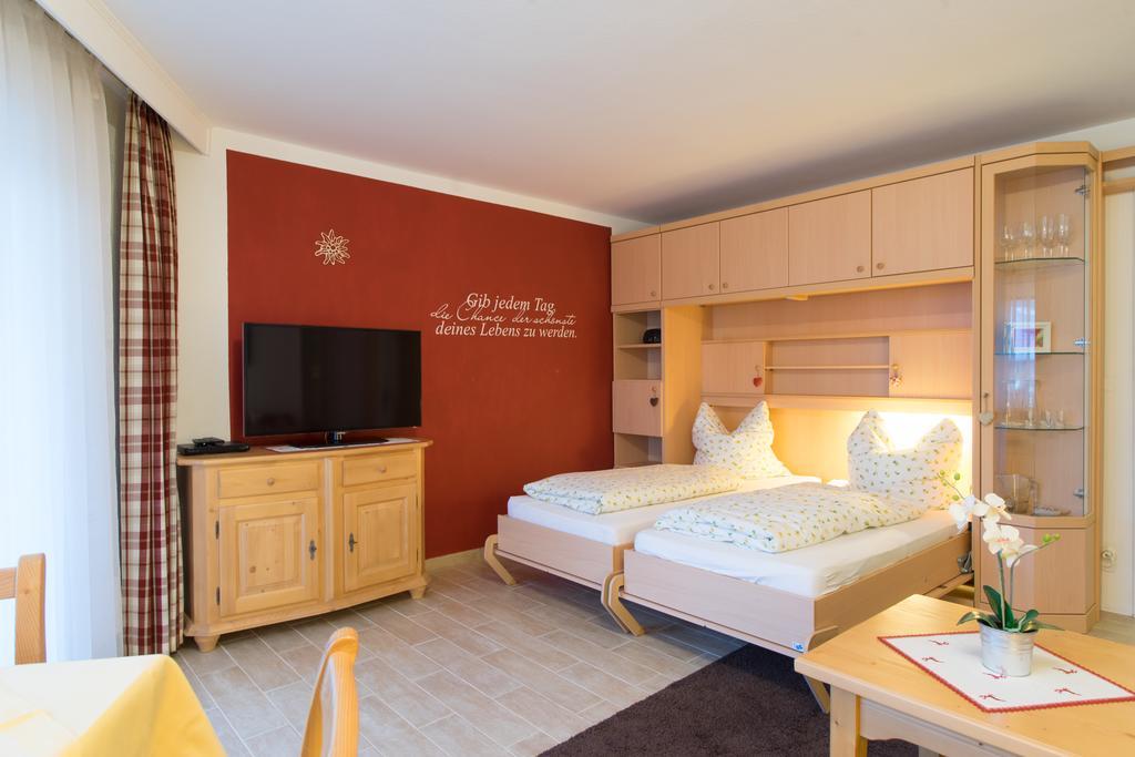אוברסטדורף Alpenflair Ferienwohnungen Whg 103 Appartementhaus Nebelhorn מראה חיצוני תמונה